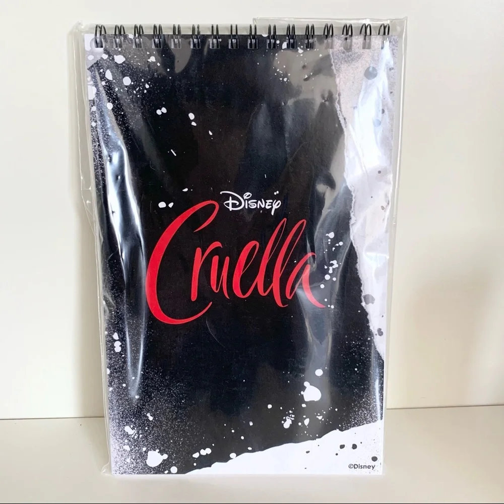 Disney Cruella sketchbook